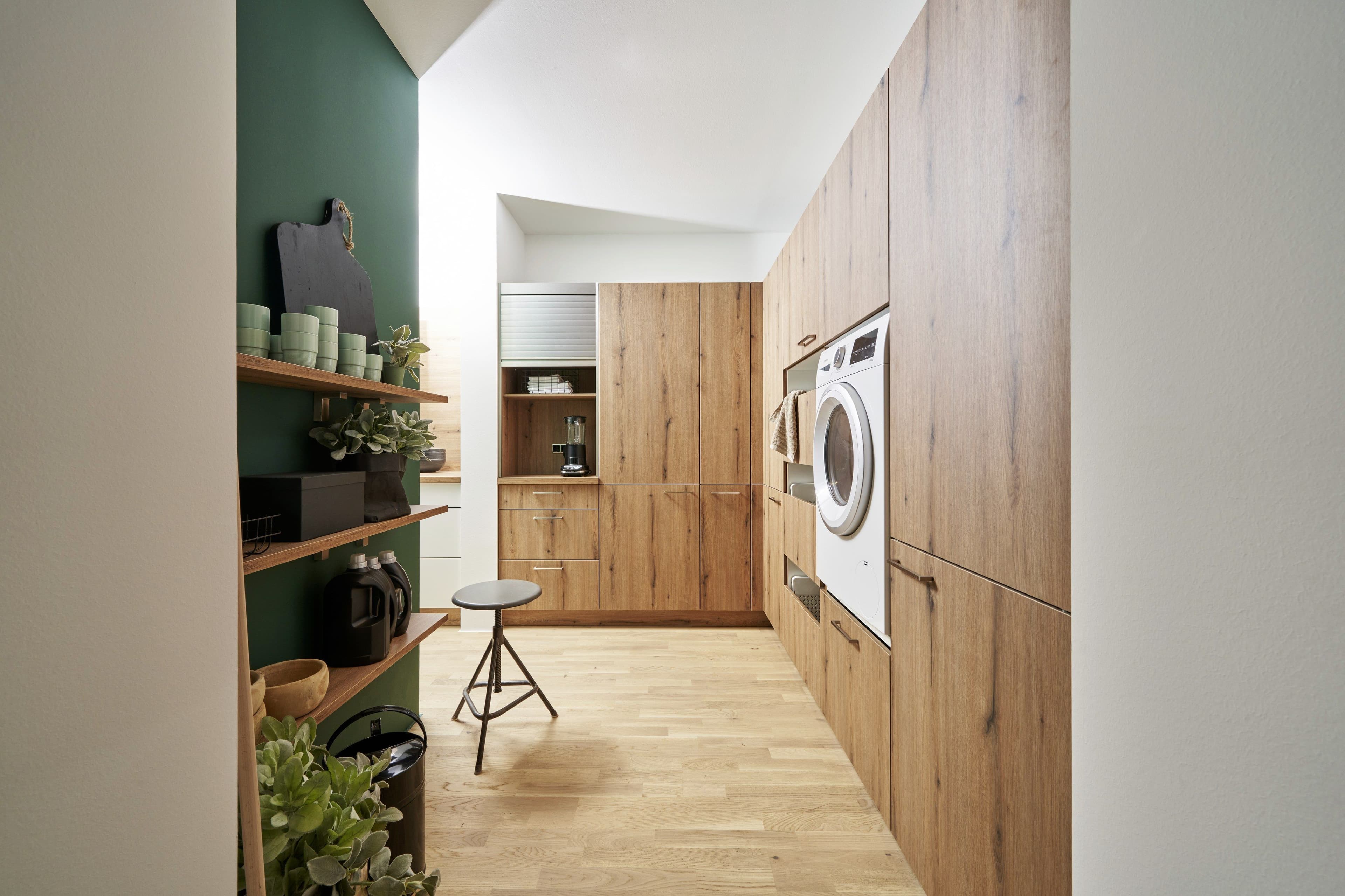 Nolte LIVING Express Plan Eiche astig: Holz-Material-Welt durchgängig geplant